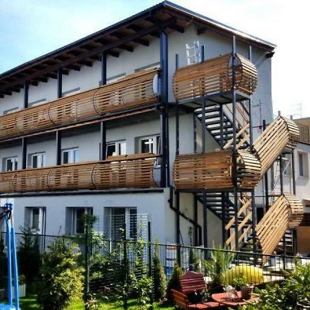 Roza Wiatrow Dom Wypoczynkowy Kolobrzeg Luaran gambar